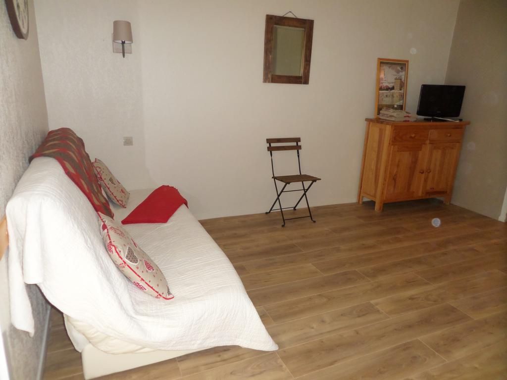 Appartements Les Balcons Du Soleil Font-Romeu-Odeillo-Via Kamer foto