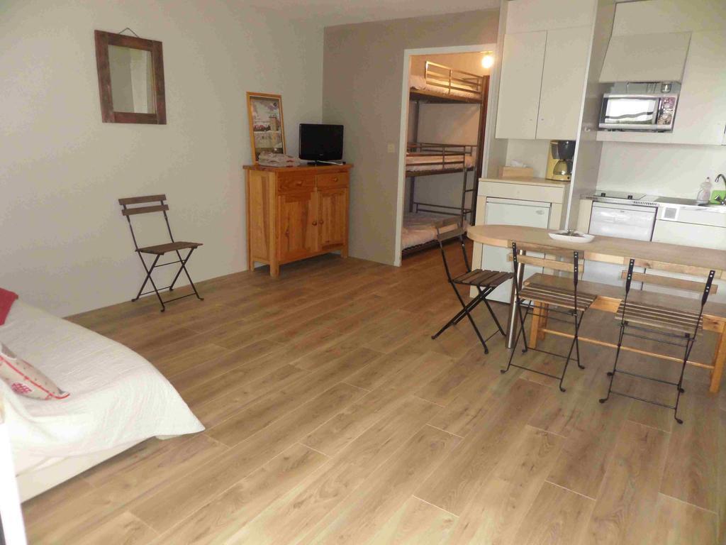 Appartements Les Balcons Du Soleil Font-Romeu-Odeillo-Via Kamer foto