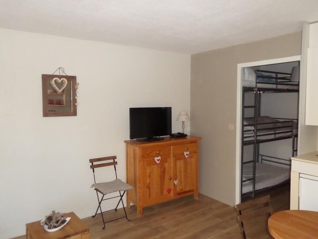 Appartements Les Balcons Du Soleil Font-Romeu-Odeillo-Via Buitenkant foto
